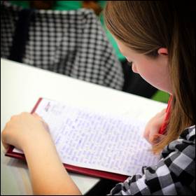 Lo studio scientifico ha rilevato che la conoscenza linguistica dei bambini si concentra principalmente sul significato delle parole